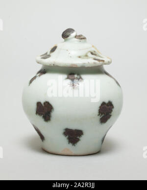 Inconnu (Chinois), Jarre recouverte, 960/1279, porcelaine, hauteur : 2 5/8 in. (6,7 cm Banque D'Images