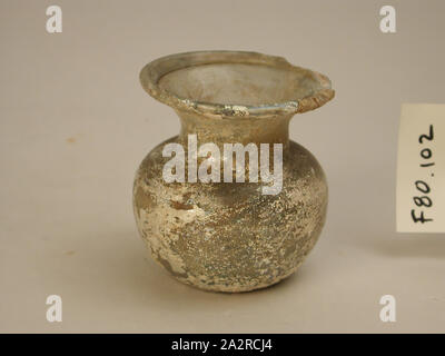 Roman, Jar, 3ème/4ème ANNONCE de siècle, verre, H. 3 1/8 x 2 3/4 de rim D. dans Banque D'Images