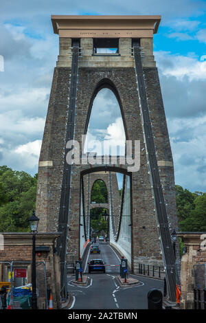 Clifton Suspension Bridge qui enjambe l'Avon Gorge avec la rivière Avon, Bristol, Angleterre. UK. Banque D'Images