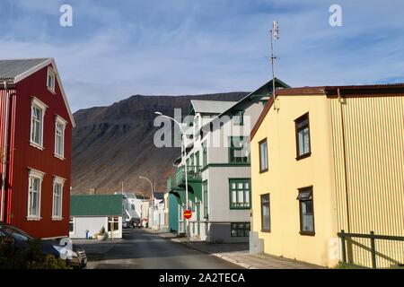 Isafjordur, Islande - 26 septembre 2019 : maisons colorées. Banque D'Images