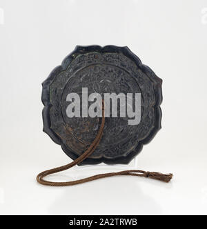 Miroir, 618-907, bronze, diam. 6-1/2 in, Art asiatique Banque D'Images