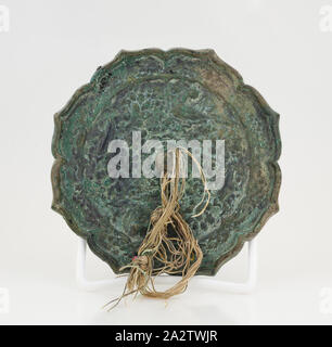 Miroir, bronze, diam. 4-1/2 in, Art asiatique Banque D'Images