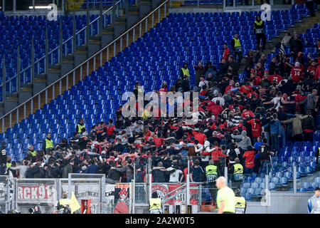 Rome, Italie. 06Th Oct, 2019. Rennes partisans pendant l'UEFA Europa League match entre le Latium et de Rennes au Stadio Olimpico, Rome, Italie le 3 octobre 2019. Photo par Giuseppe maffia. Credit : UK Sports Photos Ltd/Alamy Live News Banque D'Images