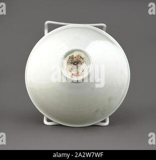 Bol, Yingqing glaze, 2-1/4 x 5-1/4 (diam.) Banque D'Images