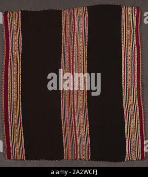 La femme, châle Ahuayo, aymaras, 1850 environ, la fibre des camélidés, 37-1/2 x 35-3/4 po., du textile et des arts de la mode Banque D'Images