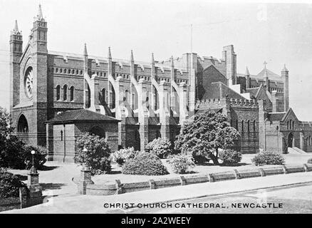 Négatif - Newcastle, Nouvelle-Galles du Sud, vers 1935, la cathédrale Christ Church Banque D'Images