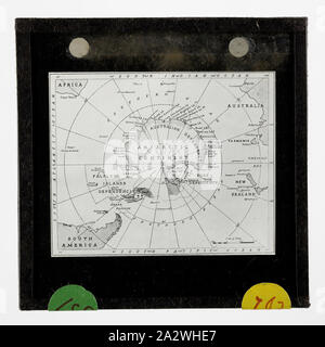 Diapositive - organigramme décrivant le banc BANZARE revendications australiennes, l'Antarctique, 1929-1930, d'une diapositive sur la carte de l'Antarctique, montrant la dépendance de l'Australie - de toute évidence, résultant de l'Voyage banc BANZARE 1 découvertes et de revendications, d'abord dans le nom de l'Empire britannique. L'une des 328 images dans divers formats, y compris des œuvres d'art, des photographies, diapositives et négatifs sur verre Banque D'Images