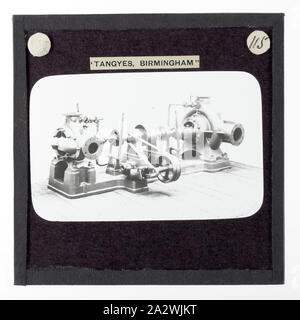 Diapositive - Tangyes Ltd, Birmingham, Angleterre, vers 1910, l'un de 239 diapositives sur verre Verre produits fabriqués par Tangyes ingénieurs limitée de Birmingham, Angleterre. Les images comprennent divers produits tels que les moteurs, pompes centrifuges, pompes hydrauliques, les producteurs de gaz, machines d'essais des matériaux, presses, machines-outils, vérins hydrauliques etc. Tangyes était une entreprise qui a fonctionné de 1857 à 1957. Ils ont produit une grande variété de génie Banque D'Images