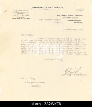 Lettre - Maisons en temps de guerre à la Commission Mme A. Kemp, 15 décembre 1921, lettre envoyée à Annie Kemp, veuve du soldat Albert Edward Kemp, qui a été tué dans l'action en 1917, pendant la Première Guerre mondiale. La lettre, de la guerre des maisons de Commission, lui conseille que l'examen ne peut pas être donnée à l'achat d'une maison d'habitation à moins que des circonstances particulières, comme dans le cas de de soldat qui avait été mutilée à cause de la guerre. Annie Kemp n'acheter une maison Banque D'Images