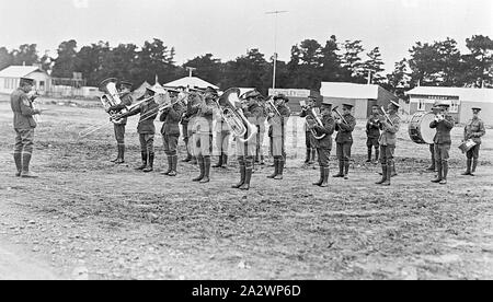 Négatif - Victoria ( ?), vers 1915, la pratique de la bande pour l'Army Medical Détail, 31e Bataillon d'infanterie, 8e Brigade, les forces d'infanterie australienne Banque D'Images