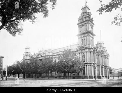 Négatif - Bendigo, Victoria, vers 1895, l'Hôtel de Ville de Bendigo. L'horloge n'est pas encore dans la tour de l'horloge Banque D'Images