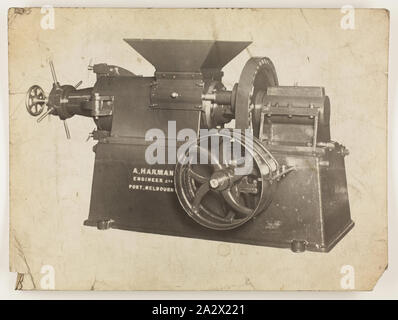 Photographie - A.T. Harman & Sons, l'équipement industriel, vers 1923, une photographie en noir et blanc d'équipement industriel produit par A.T. Harmen et fils. Partie d'une collection de photographies, de films, de dessins techniques, de la documentation commerciale et les papiers d'affaires portant sur les activités de la société d'ingénierie victorienne A.T. Harman & Sons, de Port Melbourne. La société a été active depuis les années 1890 à la fin des années 1960 dans la fabrication de treuils à vapeur, un bain à vapeur, de l'essence Banque D'Images
