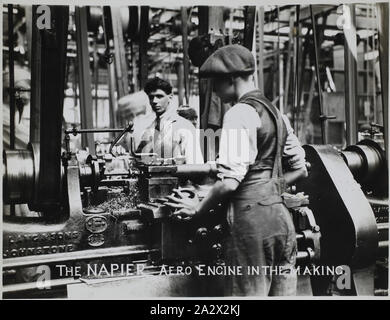 Photographie - D. Napier & Son Ltd, 'Aero Engine en devenir", en Angleterre, vers 1918, une partie d'une collection de photographies, de négatifs et diapositives utilisées pour la recherche par des conservateurs à Museum Victoria Banque D'Images