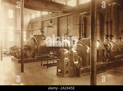 Photographie - Melbourne Electric Supply Co, salle des machines, Richmond, Victoria, 1 décembre 1912, partie d'une grande collection photographique de plaque de verre et de négatifs, tirages photographiques et des albums photos, concernant le développement de l'industrie de la fourniture d'énergie électrique à Victoria, exploité par la Commission de l'électricité de l'État de Victoria (SECV) de 1919 à 1993 et diverses prédécesseur et privé les entreprises d'alimentation municipale remontant à la fin des années 1880 Banque D'Images