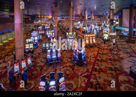 Las Vegas, Nevada, USA - machines à l'intérieur du casino Excalibur Banque D'Images