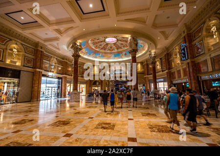 Las Vegas, Nevada, USA - Caesars Palace casino interior Banque D'Images