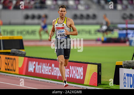 DOHA, QATAR. Oct 03, 2019. Niklas Kaul d'Allemagne fait concurrence à Mens 800M Decathlon pendant jour 7 de l'IAAF World Athletics Championships - 2019 de Doha à Khalifa International Stadium sur Jeudi, 03 octobre 2019 à DOHA, QATAR. Credit : Taka G Wu/Alamy Live News Banque D'Images