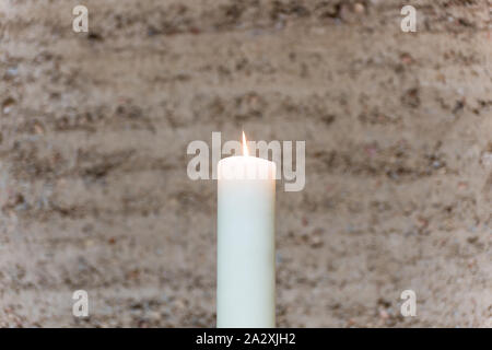 Bougie à l'intérieur de l'éclairage de la chapelle de la réconciliation, une belle chapelle à l'endroit où une fois qu'une église était situé, près au milieu de la Berlin W Banque D'Images