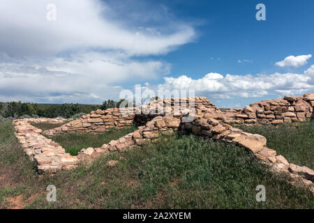 Ruines de Lowry Pueblo, l'une des villes de plus de 24 tribus Puebloan ancienne à partir de 500 après J.-C. à 1300 dans le Grand Sage Plain dans ce qui est maintenant le comté de Montezuma du Colorado (et qui s'étend quelque peu dans les pays voisins dans l'Utah) Banque D'Images