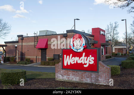 Wilsonville, Oregon - Mar 9, 2019 : le signe en un restaurant Wendy's. Banque D'Images