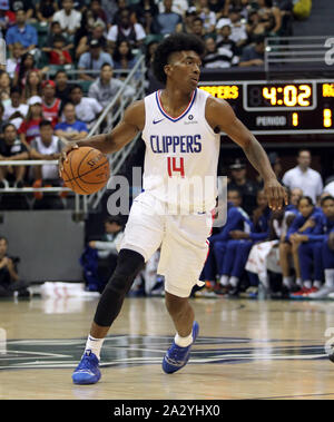 3 octobre 2019 - Los Angeles Clippers guard Terance Mann # 14 lors d'un match pré-saison entre les Los Angeles Clippers et les Rockets de Houston au shérif Stan Center sur le campus de l'Université de Hawaï à Manoa à Honolulu, HI - Michael Sullivan/CSM. Banque D'Images