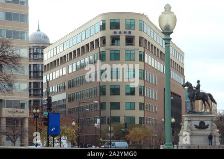 Général Thomas monument et bâtiments dans le Thomas Circle, à Washington DC, USA Banque D'Images