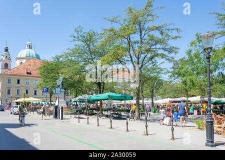 Marché Central, Place Vodnik, Vieille Ville, Ljubljana, Slovénie Banque D'Images