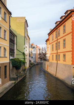 Prague Mala Strana et maisons du canal. Prague, République Tchèque Banque D'Images