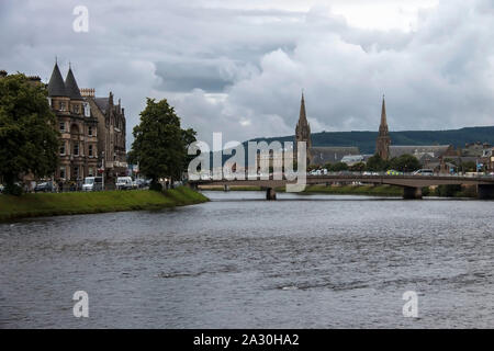 Inverness - ancienne cathédrale ville dans les Highlands écossais. L'Écosse, Royaume-Uni Banque D'Images