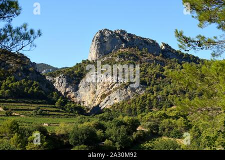 Sommet de montagne dans les Dentelles de Montmirail Banque D'Images