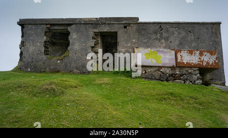 Vue d'un bâtiment abandonné, randonnée pédestre, tête d'Achill Achill Island, comté de Mayo, Irlande Banque D'Images