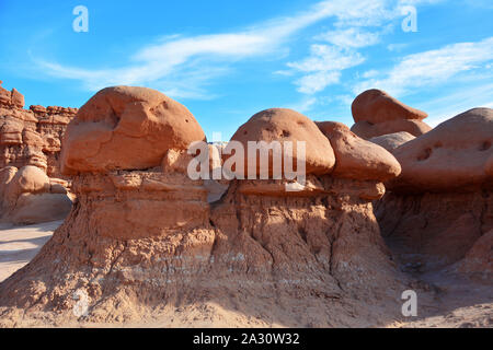 Goblin Valley Parcs d'état de l'Utah aux États-Unis. Est habitée par d'étranges et sculptures uniques, sculpté par le vent et l'eau Banque D'Images
