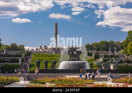 OSLO, Norvège - monolithe au centre de l'installation, Sculptures Vigeland dans le parc Frogner. Banque D'Images