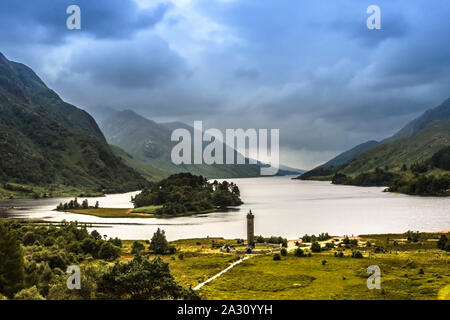 Glenfinnan Monument et vue panoramique sur le Loch Shiel. , Lochaber Highlands, Ecosse, Royaume-Uni Banque D'Images