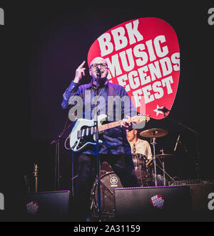 Paul Collins pendant sa représentation avec le Paul Collins Beat au BBK Music Legends Festival (Ola Sondika-Bilbao-Espagne) le 14th juin 2019. Banque D'Images