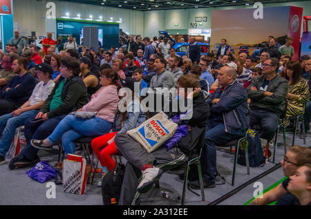 Richard Noble OBE interviewé par Tiff Needell au London Motor Show mai 2019, Excel London Banque D'Images