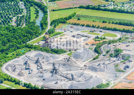 Vue aérienne horizontale d'une carrière dans le Tennessee. Banque D'Images