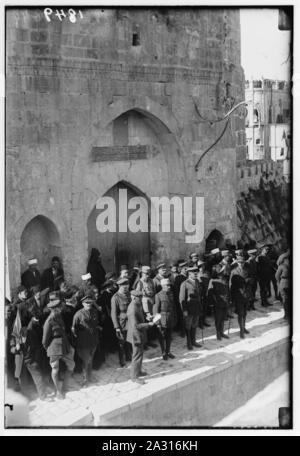 Entrée de Maréchal Allenby, Jérusalem, le 11 décembre 1917. Haddad Bey la lecture de la proclamation en Arabe Banque D'Images