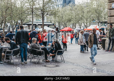 La Ville de Luxembourg, Luxembourg - mai 19. 2019 : les gens à la place de la ville de La Ville de Luxembourg, la capitale de la petite nation européenne du même nom fa Banque D'Images