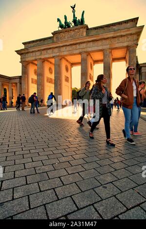 Berlin Allemagne. Vendredi 4 Octobre, 2019. Porte de Brandebourg à Berlin, ville de l'Allemagne. Banque D'Images