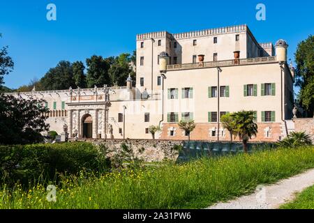 Castello del Catajo est un patricien palais rural près de la ville de Battaglia Terme, province de Padoue Banque D'Images