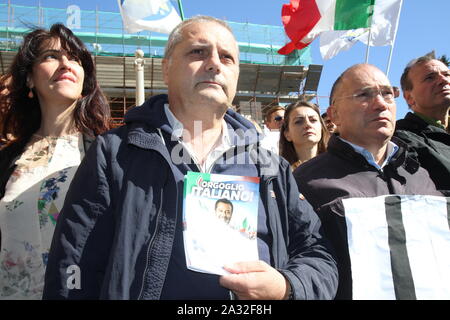 Rome, Italie. 08Th Oct, 2019. Manifestation de la ligue Matteo Salvini au Capitole, à Rome. (Photo par Claudio Sisto/Pacific Press) Credit : Pacific Press Agency/Alamy Live News Banque D'Images