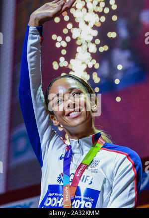 Doha, Qatar. 08Th Oct, 2019. Katarina Johnson-Thomas de Grande-Bretagne lors de la cérémonie de remise des médailles durant la journée 8 de l'IAAF World Athletics Championships - 2019 de Doha à Khalifa International Stadium le Vendredi, Octobre 04, 2019 À DOHA, QATAR. Credit : Taka Wu/Alamy Live News Banque D'Images