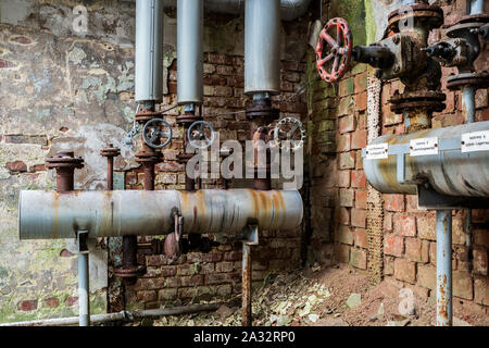 Ancienne usine de chauffage Vannes Banque D'Images