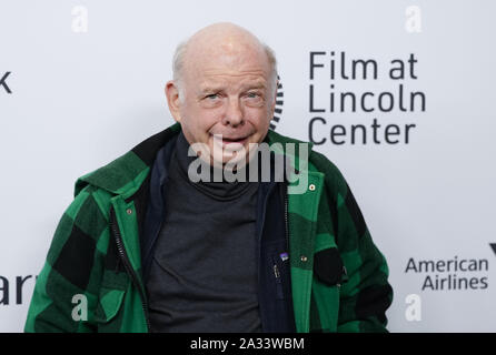 Bronx, USA. 05 Oct, 2019. Wallace Shawn arrive sur le tapis rouge à la 'mariage' première mondiale au 57e Festival du Film de New York le vendredi, Octobre 04, 2019 à New York. Photo de John Angelillo/UPI UPI : Crédit/Alamy Live News Banque D'Images