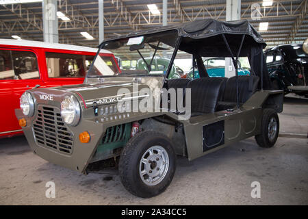 Nakhon Pathom, Thaïlande - 3 août 2019 : Vintage Austin Mini Moke la pièce à vintage car collector garage dans la province de Nakhon Pathom Banque D'Images