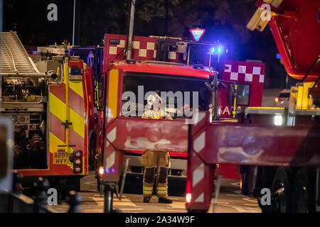 Vendredi 04/10/2019 London Fire Brigade a assisté à un incendie dans un café sur devons Road E3. Banque D'Images