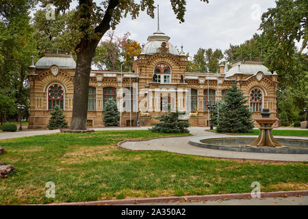 Le palais du Grand-duc Charles Nicholas Romanov ou palace, Tachkent, Ouzbékistan, l'Asie centrale Banque D'Images