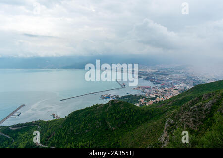 Vue panoramique de Yemma Gouraya parc national dans Bejaia, Algérie Banque D'Images