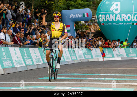 Bologne, Italie. 5ème Oct, 2019. Primož (Roglič Jumbo-Visma SLO) de l'équipe de gagner la 103e édition du Giro dell'Emilia vélo route course d'un jour. Credit : Massimiliano Donati/Alamy Live News Banque D'Images